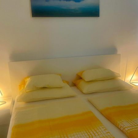 Vizparti Apartman Siófok Exteriör bild